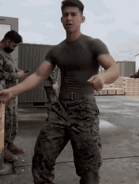 army-sexy.gif