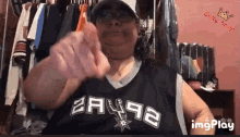 Deaf Spurs GIF - Deaf Spurs Pointing GIFs