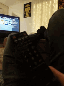 Quarantine And Chill Watch GIF - Quarantine And Chill Watch Relax GIFs