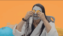 Sonrisa Taburete GIF - Sonrisa Taburete Calçots Mangos GIFs