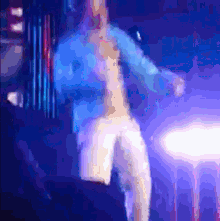 Rivers Cuomo Dancing GIF - Rivers Cuomo Dancing Bad Dancing GIFs