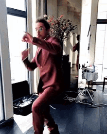 Robert Downey Jr Dancing GIF - Robert Downey Jr Dancing Queen GIFs