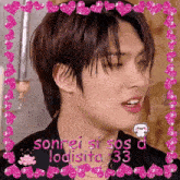 a picture of a young man with the words sonrei si sos a lodisita 33 on it