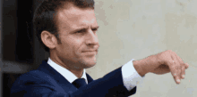 Emmanuel Macron Chut GIF - Emmanuel Macron Macron Chut GIFs