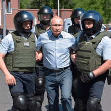 Putin Arrest GIF - Putin Arrest GIFs