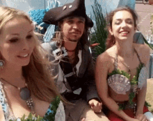 Reggienaus Pirate GIF - Reggienaus Pirate Mermaid GIFs