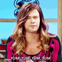 Yum Yum Yum GIF - Chris Hemsworth Wig Funny GIFs