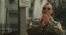 Taxi Driver GIF - Taxi Driver Applause GIFs