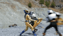 Fighting Gold Ranger GIF - Fighting Gold Ranger Aiyon GIFs
