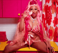 Super Freaky Girl Nicki Minaj GIF - Super Freaky Girl Nicki Minaj Queen GIFs