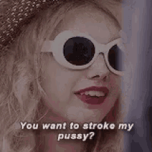 Cassie Pussy GIF - Cassie Pussy Skins GIFs