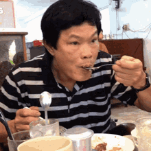 Hai Nguyen Eating GIF - Hai Nguyen Eating Yummy GIFs