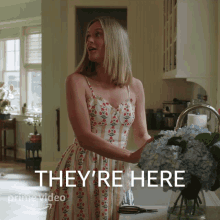 Theyre Here Susannah GIF - Theyre Here Susannah The Summer I Turned Pretty GIFs