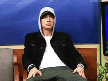 Eminem Uncomfortable GIF - Eminem Awkward Uncomfortable GIFs