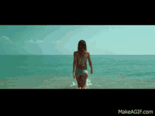 Jesica Alba Beach GIF - Jesica Alba Beach Jason Statham GIFs