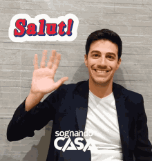 Salut French GIF - Salut French Sognandocasa GIFs