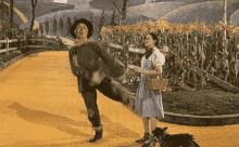 Dancing Dorothy GIF - Dancing Dorothy Scarecrow GIFs