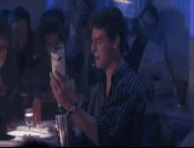 Cocktail Tom Cruise GIF