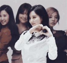 Seohyun Hearts GIF