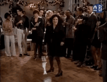 Elaine'S Dance - Seinfeld GIF - Seinfeld Elaine Julia Louis Dreyfus GIFs