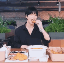 Hyunjin Eating Skz GIF - Hyunjin Eating Skz Hyunjin Skz GIFs