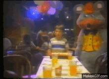 Chuck E Cheese 80s GIF - Chuck E Cheese 80s Mouse GIFs