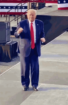 Trump Dancing GIF - Trump Dancing Rally GIFs