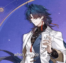a man holding a cup with the words when eres de kar
