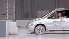 Iihs Pontiac Transport GIF - Iihs Pontiac Transport Crash Test GIFs