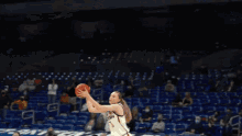 paige bueckers uconn basketball