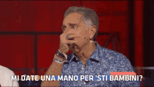 Paolo Bonolis Mi Date Una Mano GIF - Paolo Bonolis Mi Date Una Mano Bambini GIFs