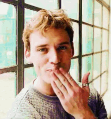 I saw the good in all of your bad - Wes Danbury Sam-claflin-flyingkiss