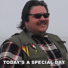 Today'S A Special Day Matty Matheson GIF - Today'S A Special Day Matty Matheson Packed Up GIFs
