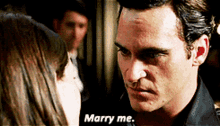 Joaquin Phoenix Marry Me GIF - Joaquin Phoenix Marry Me Proposal GIFs