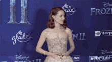 Outfit Sparkle GIF - Outfit Sparkle Pose GIFs