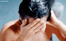 Demetözdemir Taking A Bath GIF - Demetözdemir Taking A Bath Crying GIFs