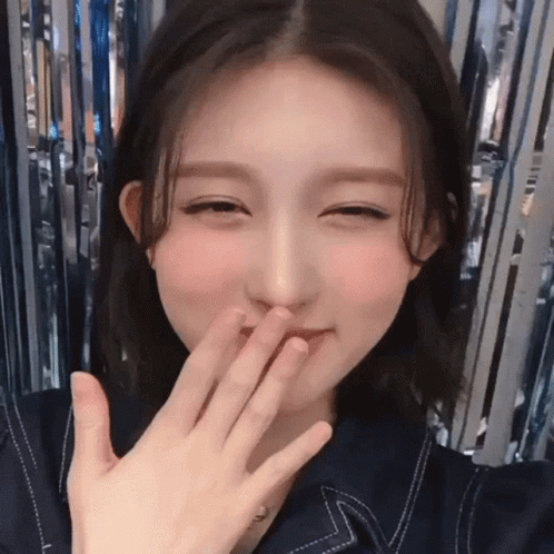 frappeshua-gaeul-ive.gif
