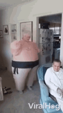Showing Off Sumo GIF - Showing Off Sumo Flexing GIFs