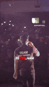 a blurred image with the date 20 feb. 4 am