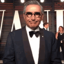 Shrug Idk GIF - Shrug Idk Martin Scorsese GIFs