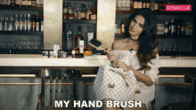 My Hand Brush Sonal Chauhan GIF - My Hand Brush Sonal Chauhan Pinkvilla GIFs