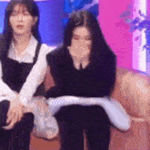 Reaction Red Velvet GIF - Reaction Red Velvet Holding Head GIFs