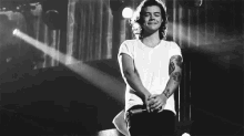 Harry Styles One Direction GIF - Harry Styles One Direction Standing GIFs