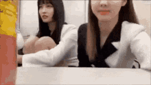 Momo Twice GIF - Momo Twice Nayeon GIFs