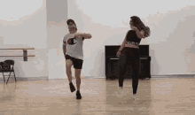 Vivian Amorim Dance GIF - Vivian Amorim Dance Maravi Cherry GIFs