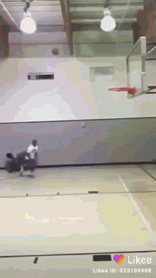 Basketball Throw Camera GIF - Basketball Throw Camera Man GIFs
