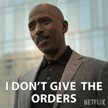 I Don'T Give The Orders Detective Raymond GIF - I Don'T Give The Orders Detective Raymond Griggs GIFs