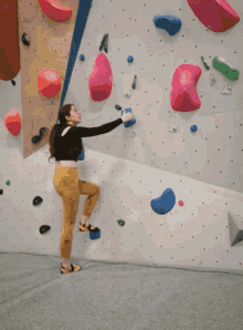 Mirimagic Escalade GIF - Mirimagic Escalade Climbing GIFs
