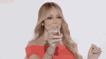 Mariah Carey Smell GIF - Mariah Carey Smell Perfume GIFs