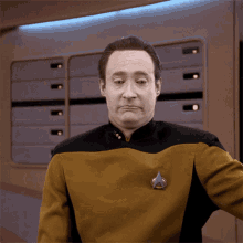 Lol Data GIF - Lol Data Star Trek GIFs